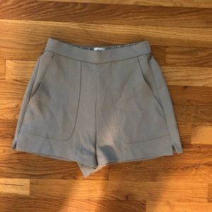 Aritzia light grey linen shorts